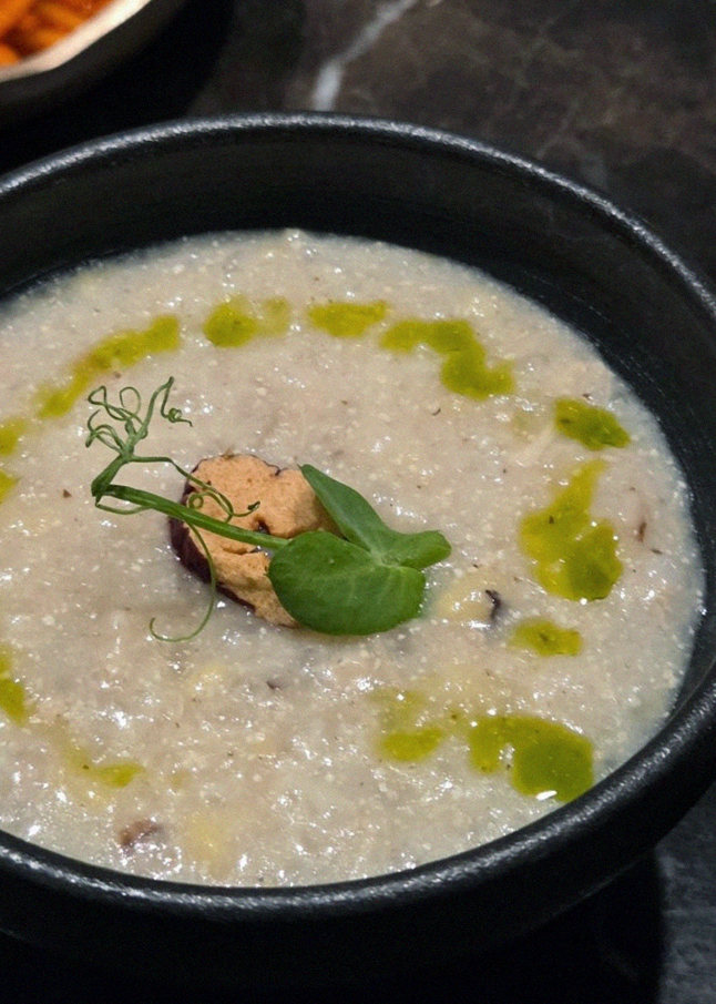 DAEBOJUNG City Hall · a warm soup to finish the course