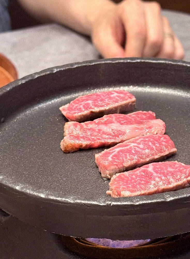 고우가 역삼점 강남 · 비장탄 그릴 위에서 익어가는 한우
