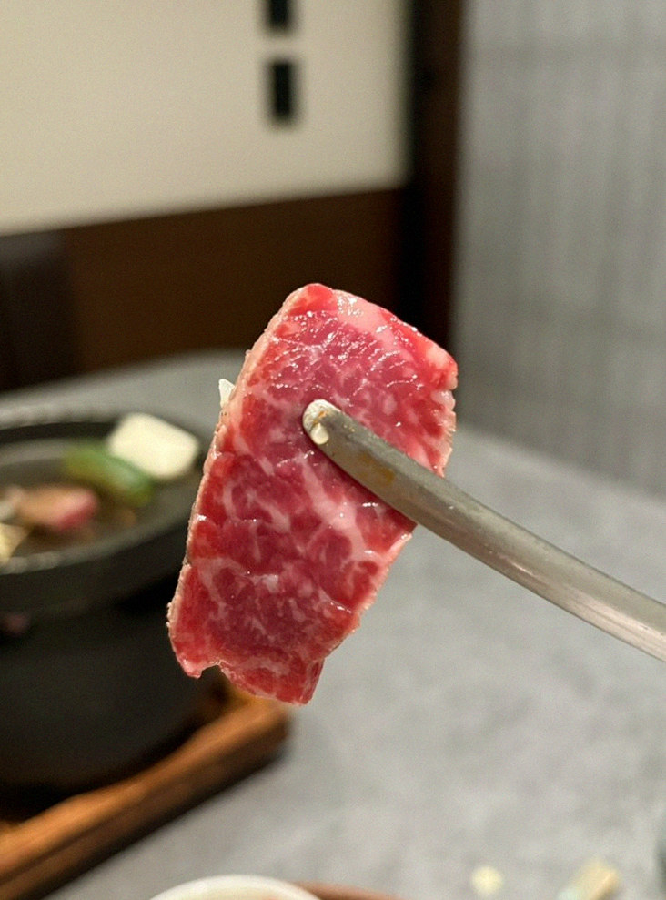 고우가 역삼점 강남 · 마블링이 살아있는 프리미엄 한우 쇼잉
