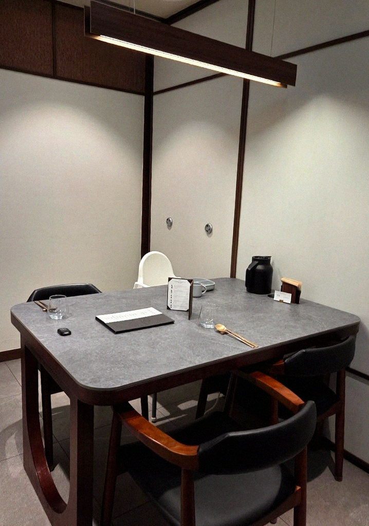 GOWOOGA Gangnam·Yeoksam · a private dining room — every table is a private room