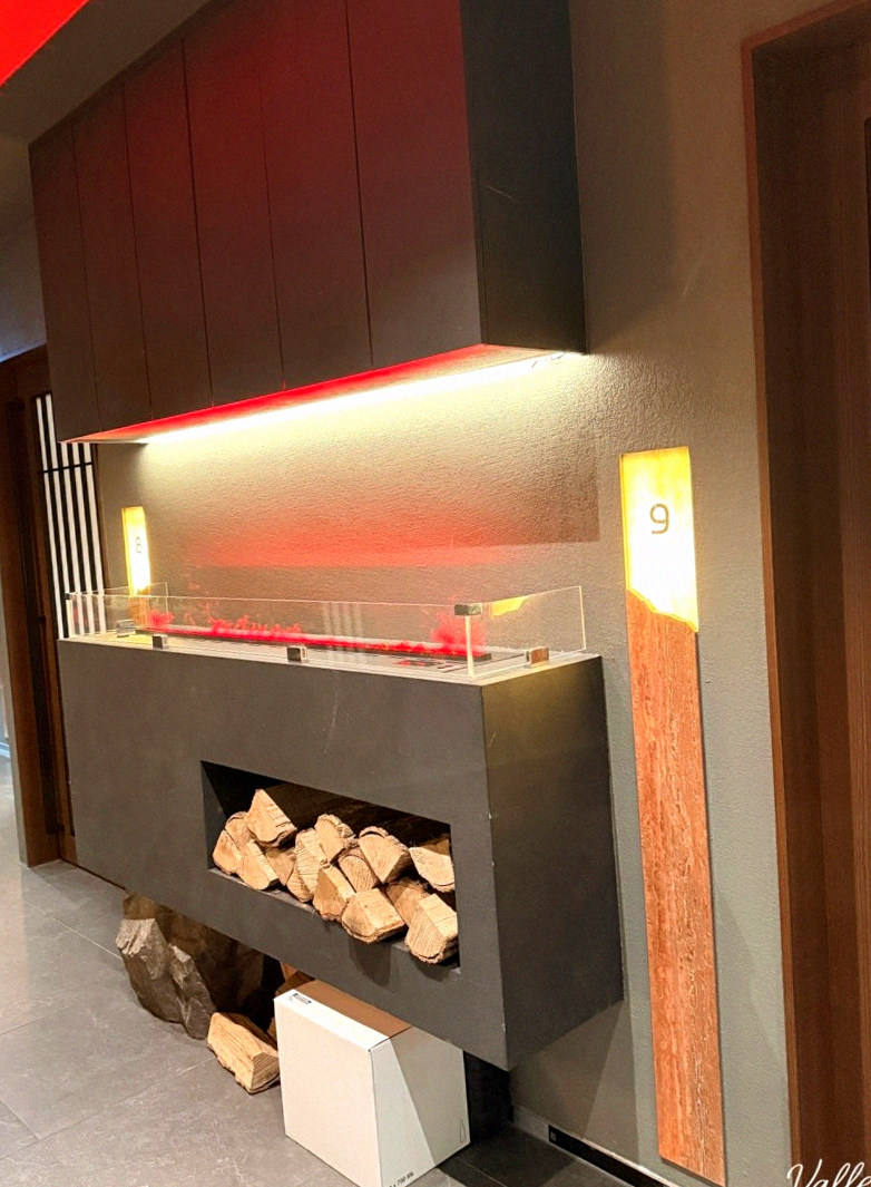 WOOHANA Jonggak · a private dining room — every table is a private room