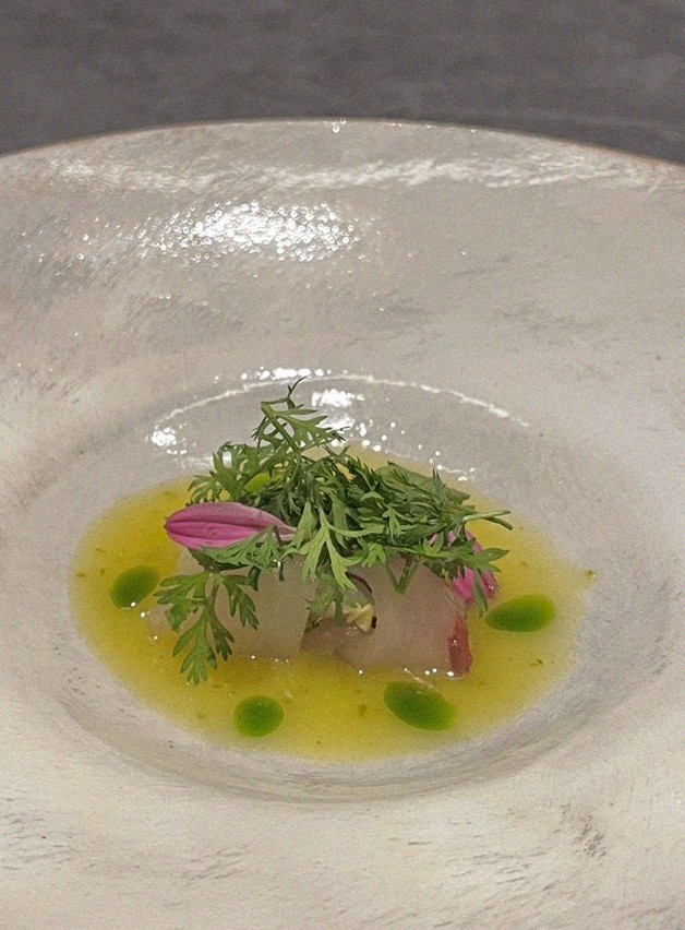 GOWOOGA Gangnam·Yeoksam · a plated course of Hanwoo beef
