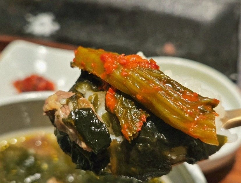 GOWOOGA Gangnam·Yeoksam · assorted Korean side dishes (banchan)