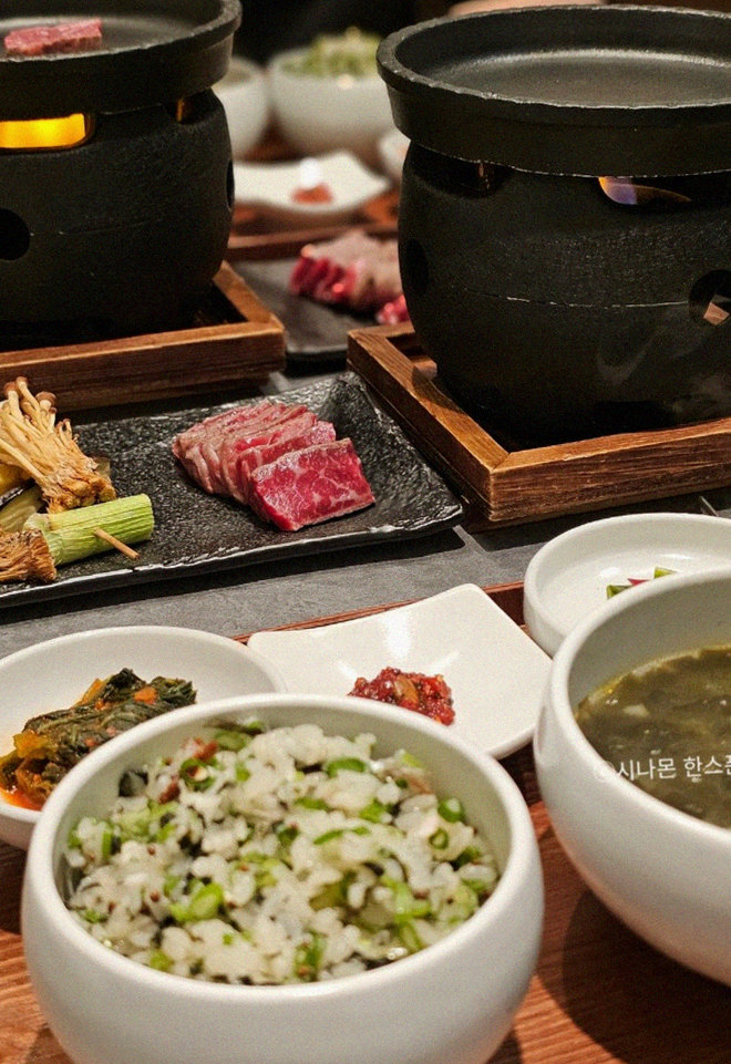 고우가 역삼점 강남 · 역삼역 점심맛집 · 정갈하게 차려진 반찬과 곁들임 찬