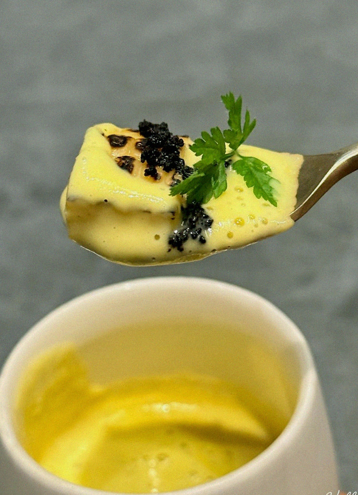 GOWOOGA Gwanghwamun · dessert to close the omakase
