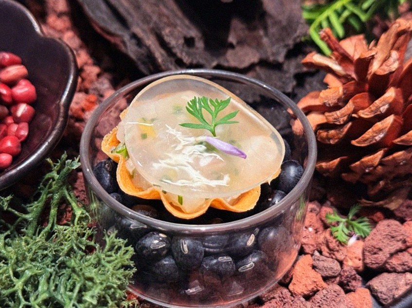 WOOHANA Yeouido · a warm soup to finish the course