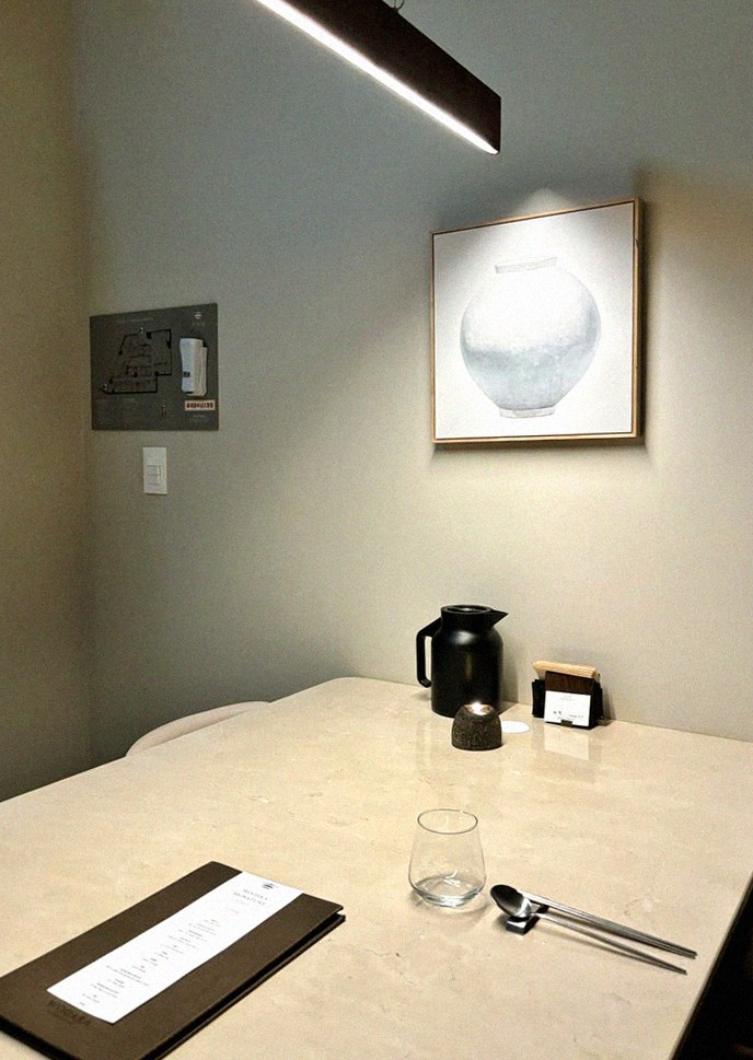 WOOARA Gwanghwamun · a private dining room — every table is a private room