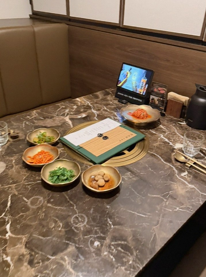 DAEBOJUNG City Hall · the full Hanwoo omakase table