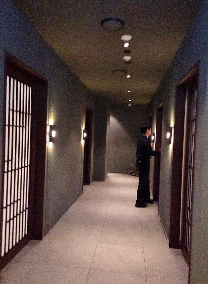 GOWOOGA Gangnam·Yeoksam · a private dining room — every table is a private room