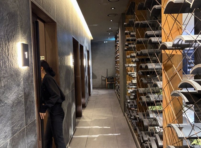 GOWOOGA Gwanghwamun · a private dining room — every table is a private room