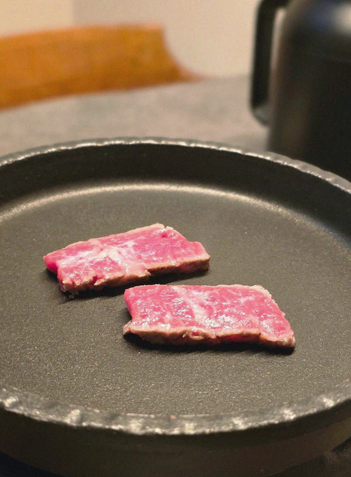 고우가 여의도점 · 여의도 IFC 맛집 · 마블링이 살아있는 프리미엄 한우 쇼잉