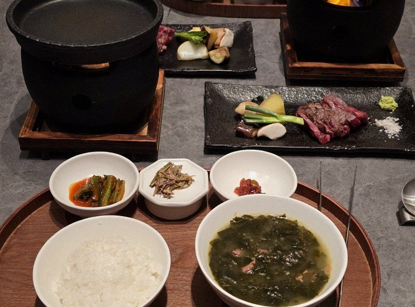 WOOHANA Yeouido · 精致的韩式小菜