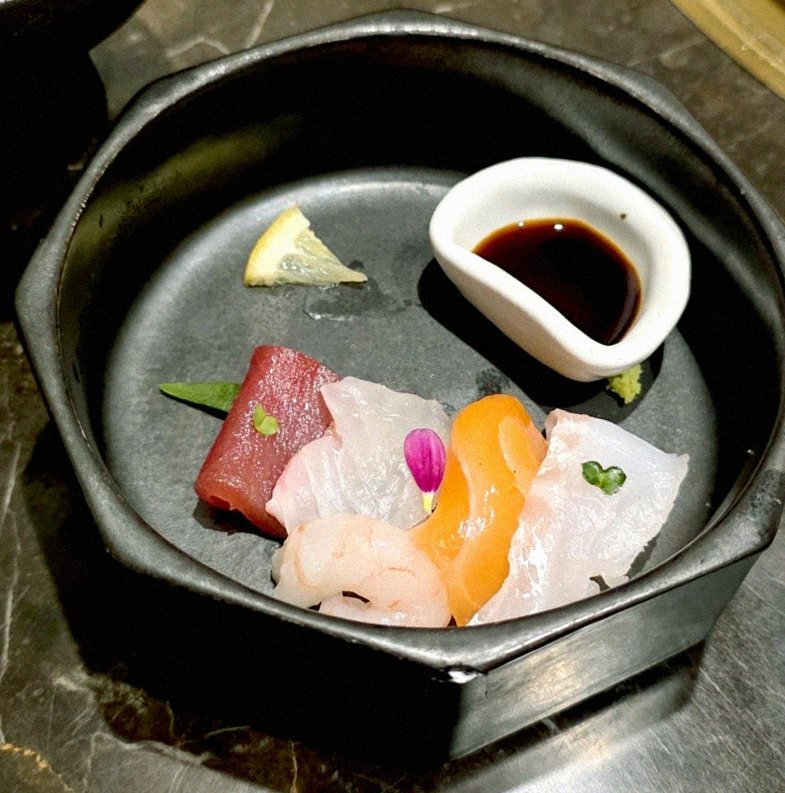DAEBOJUNG Yeouido · fresh Hanwoo beef tartare (yukhoe)