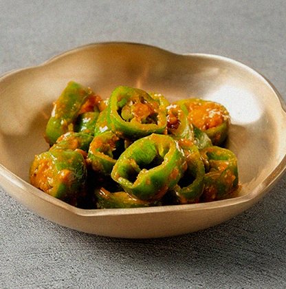 DAEBOJUNG Yeouido · assorted Korean side dishes (banchan)
