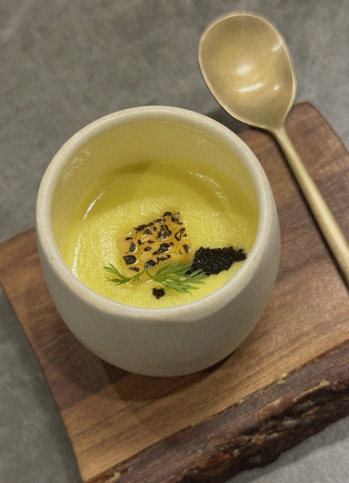GOWOOGA Gwanghwamun · a warm soup to finish the course