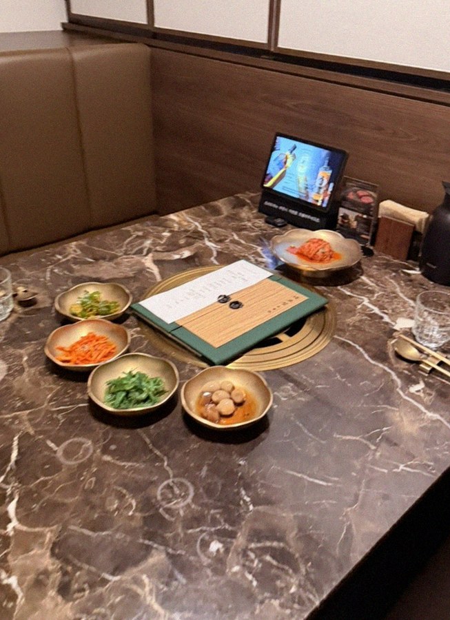 DAEBOJUNG City Hall · the full Hanwoo omakase table