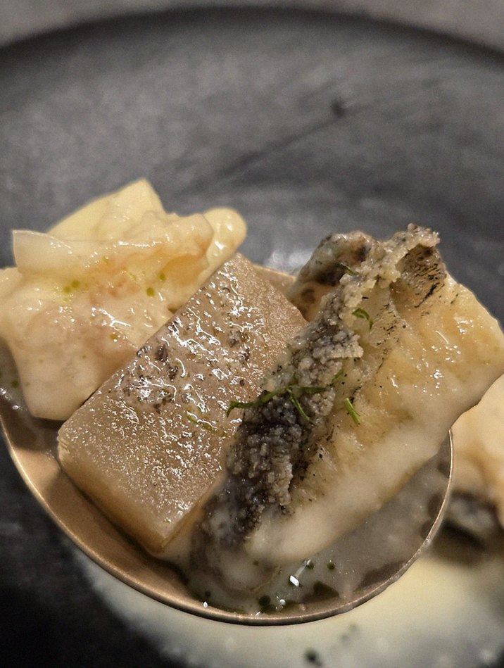 GOWOOGA Gwanghwamun · seafood course served alongside the beef