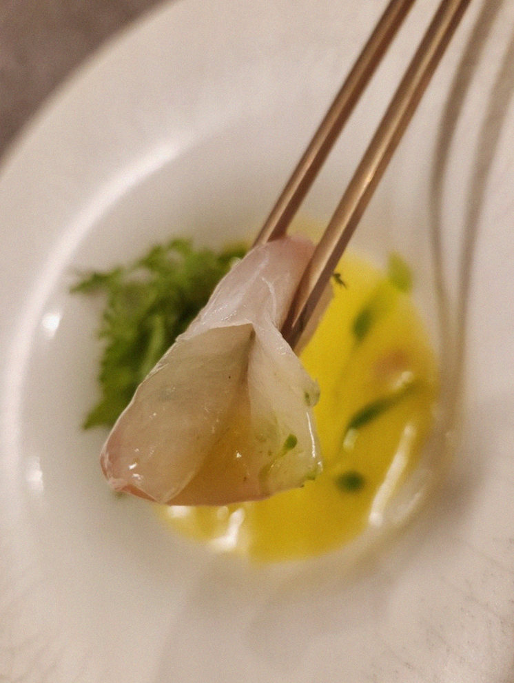 GOWOOGA Gwanghwamun · fresh Hanwoo beef tartare (yukhoe)