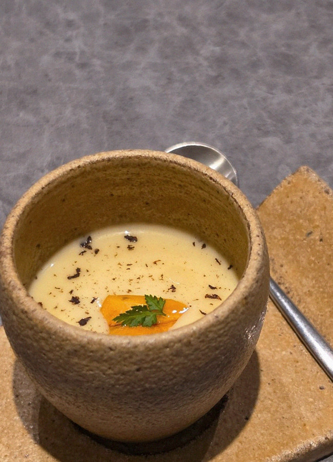 WOOHANA Yeouido · a warm soup to finish the course