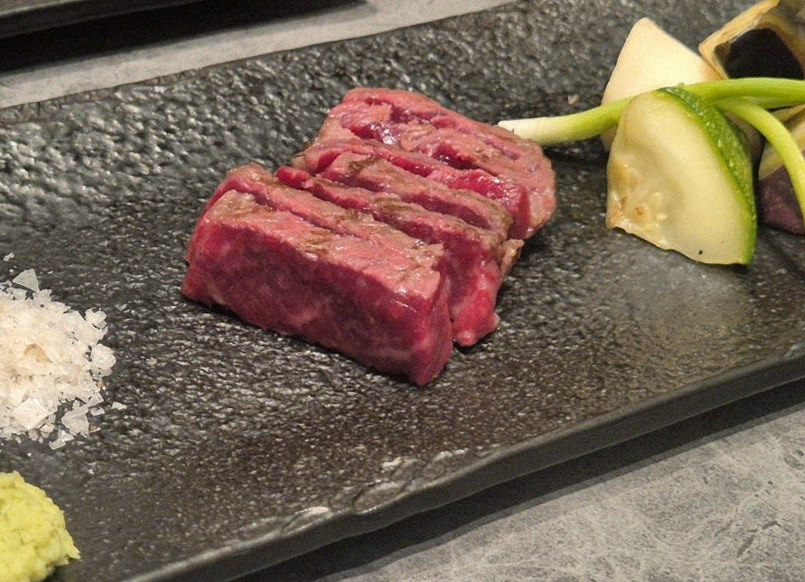 WOOHANA Jonggak · fresh Hanwoo beef tartare (yukhoe)