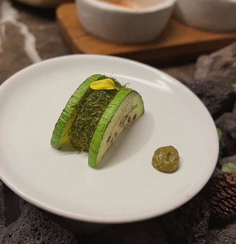 대보정 시청역점 · 덕수궁 맛집추천 · 한 접시씩 정성껏 플레이팅된 한우 코스 요리
