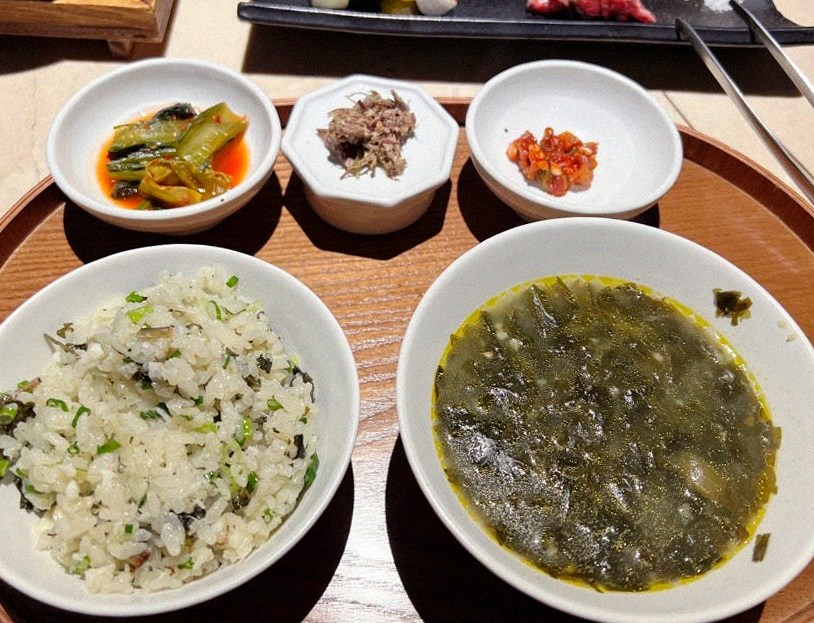 WOOARA Yeouido · assorted Korean side dishes (banchan)