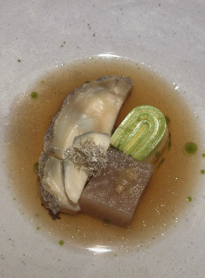 WOOARA Yeouido · seafood course served alongside the beef