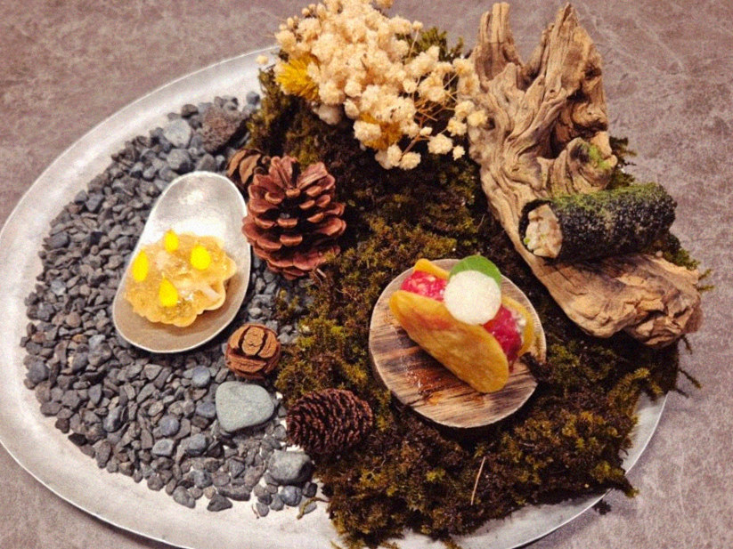 GOWOOGA Gwanghwamun · the signature Hanwoo showing — marbled beef cuts and caviar presented in a display chest