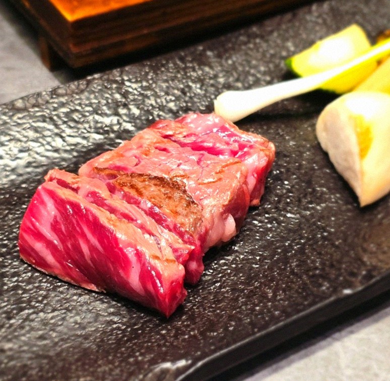 WOOHANA Yeouido · premium marbled Hanwoo beef presented before grilling