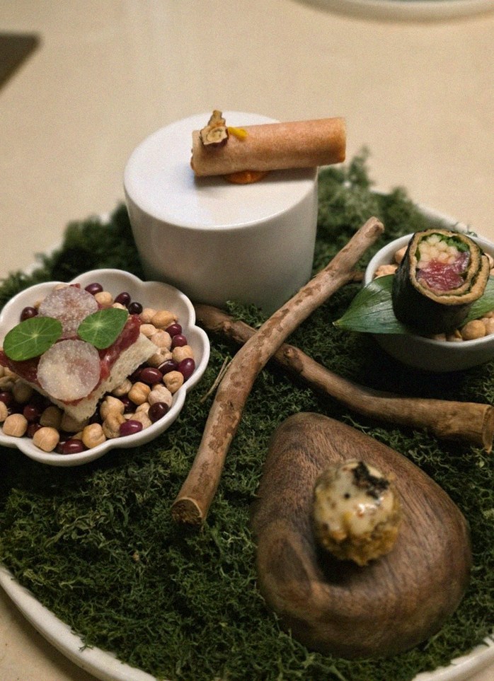 WOOARA Gwanghwamun · 逐道精心摆盘的韩牛套餐