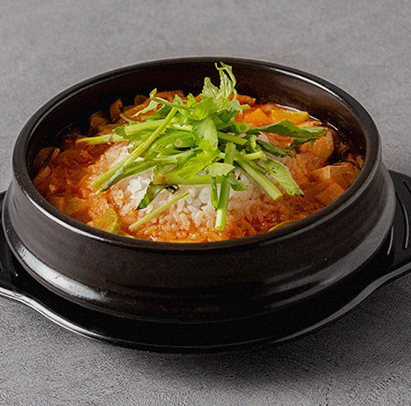 DAEBOJUNG Yeouido · a warm soup to finish the course