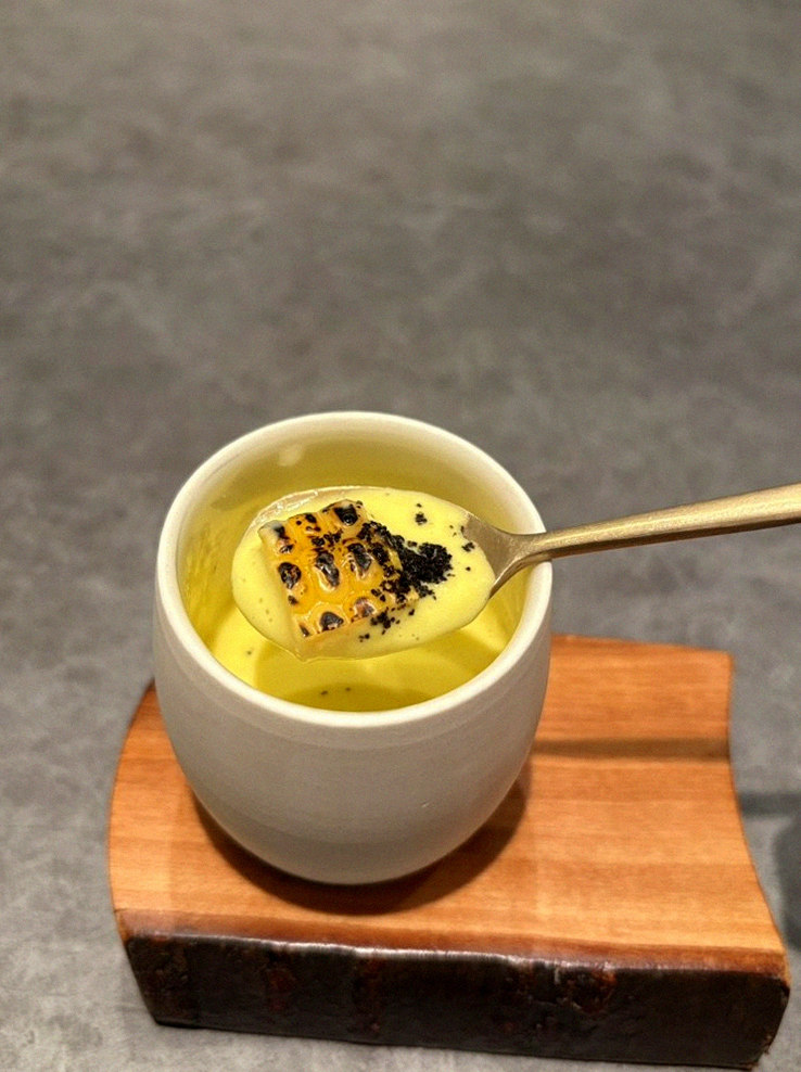 GOWOOGA Gangnam·Yeoksam · fresh Hanwoo beef tartare (yukhoe)