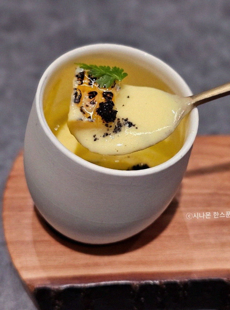 GOWOOGA Gangnam·Yeoksam · a warm soup to finish the course