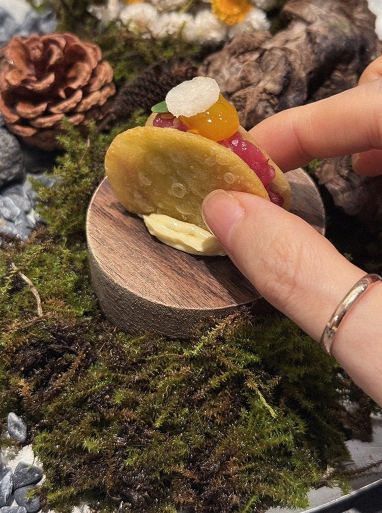 GOWOOGA Gangnam·Yeoksam · dessert to close the omakase