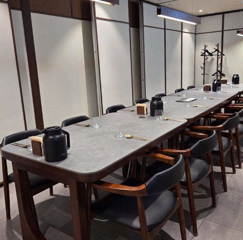 GOWOOGA Gangnam·Yeoksam · a private dining room — every table is a private room