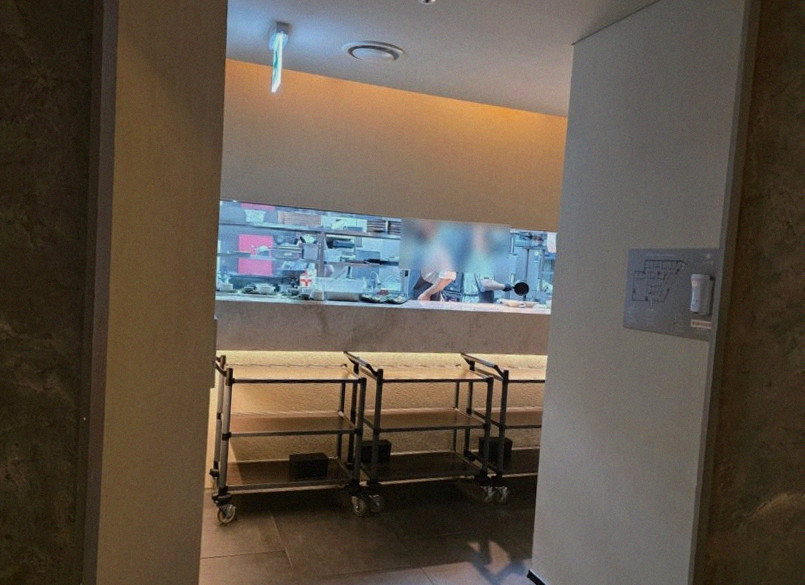 WOOARA Gwanghwamun · a private dining room — every table is a private room