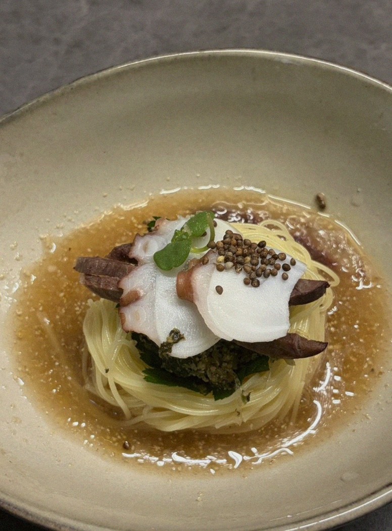 GOWOOGA Yeouido · a plated course of Hanwoo beef