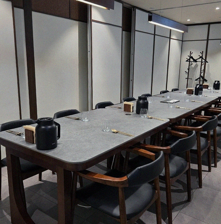 GOWOOGA Gangnam·Yeoksam · a private dining room — every table is a private room