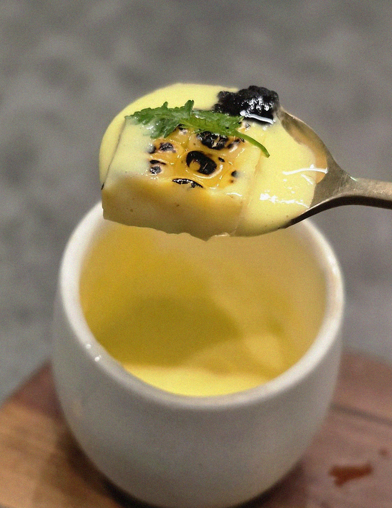 GOWOOGA Gwanghwamun · fresh Hanwoo beef tartare (yukhoe)