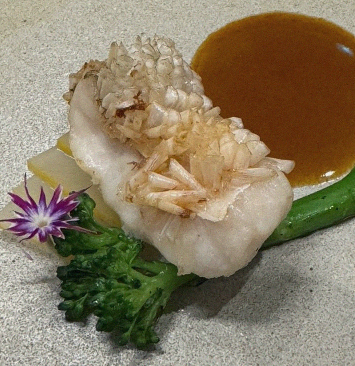 GOWOOGA Gwanghwamun · seafood course served alongside the beef