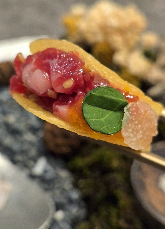 GOWOOGA Gwanghwamun · fresh Hanwoo beef tartare (yukhoe)