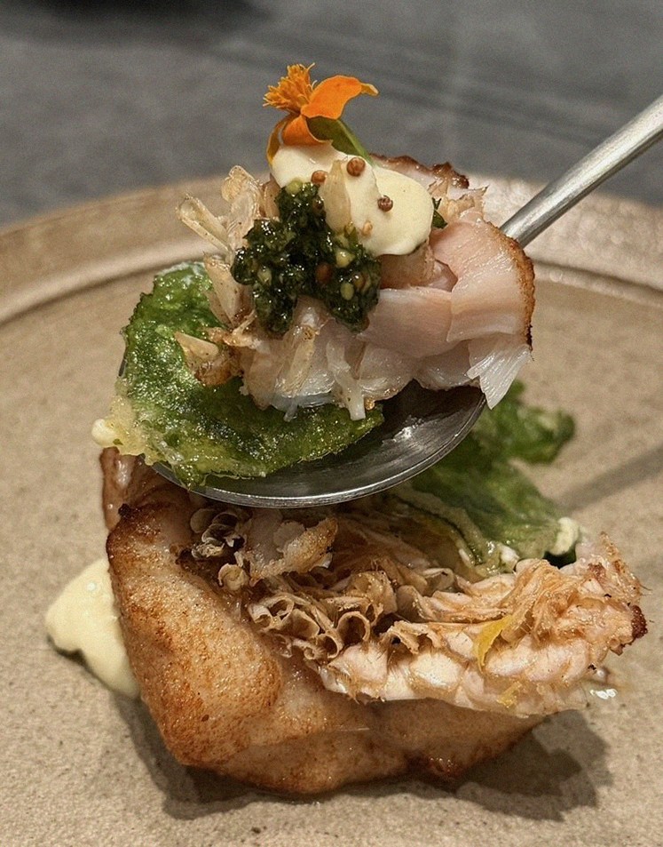 WOOHANA Jonggak · seafood course served alongside the beef