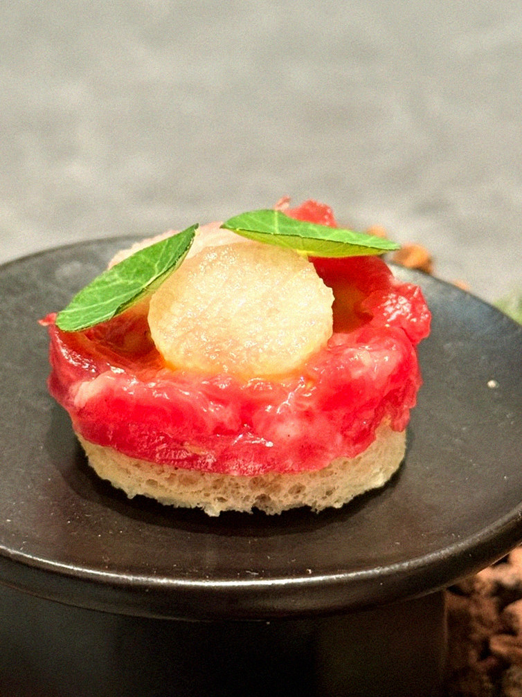 WOOHANA Jonggak · fresh Hanwoo beef tartare (yukhoe)