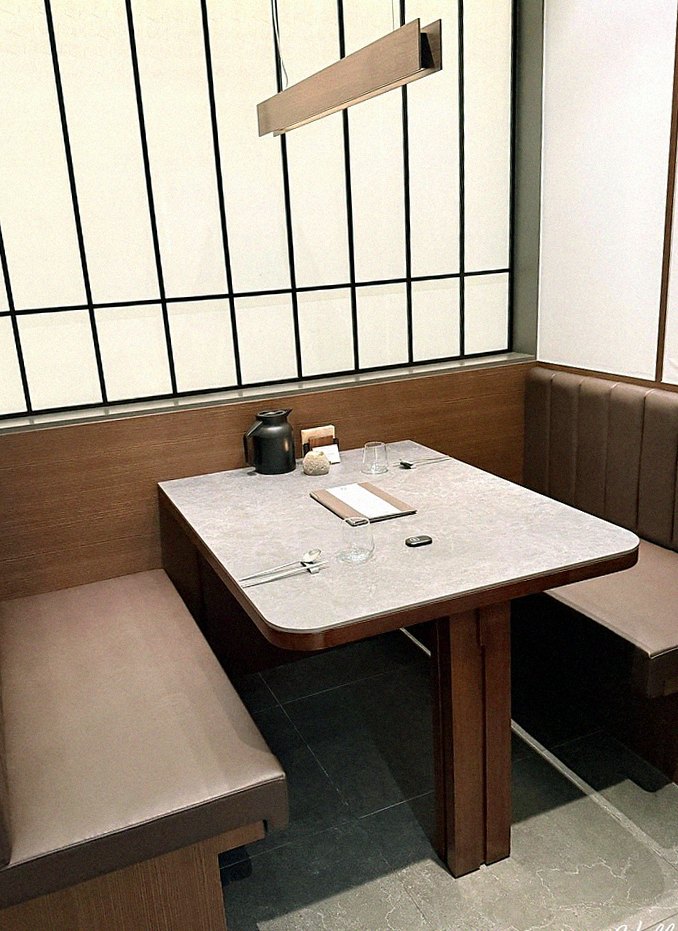 WOOHANA Jonggak · a private dining room — every table is a private room