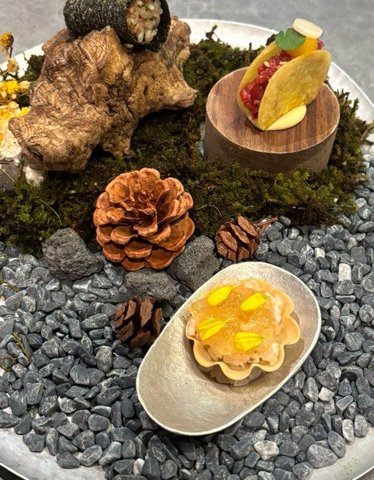 고우가 역삼점 강남 · 강남 한우오마카세 · 신선한 한우 육회