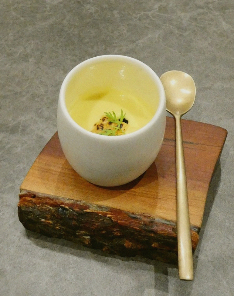 GOWOOGA Gwanghwamun · 收尾的热汤