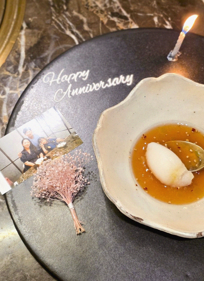 DAEBOJUNG City Hall · the signature Hanwoo showing — marbled beef cuts and caviar presented in a display chest