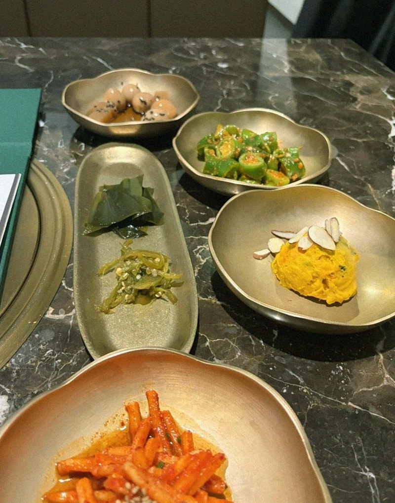 DAEBOJUNG City Hall · assorted Korean side dishes (banchan)