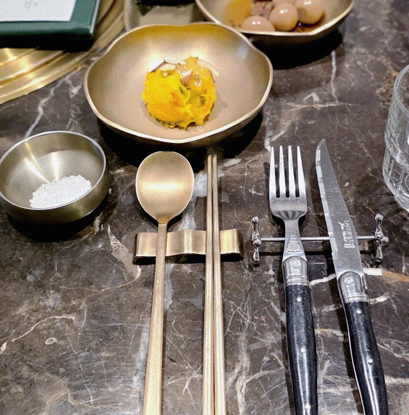DAEBOJUNG City Hall · the full Hanwoo omakase table