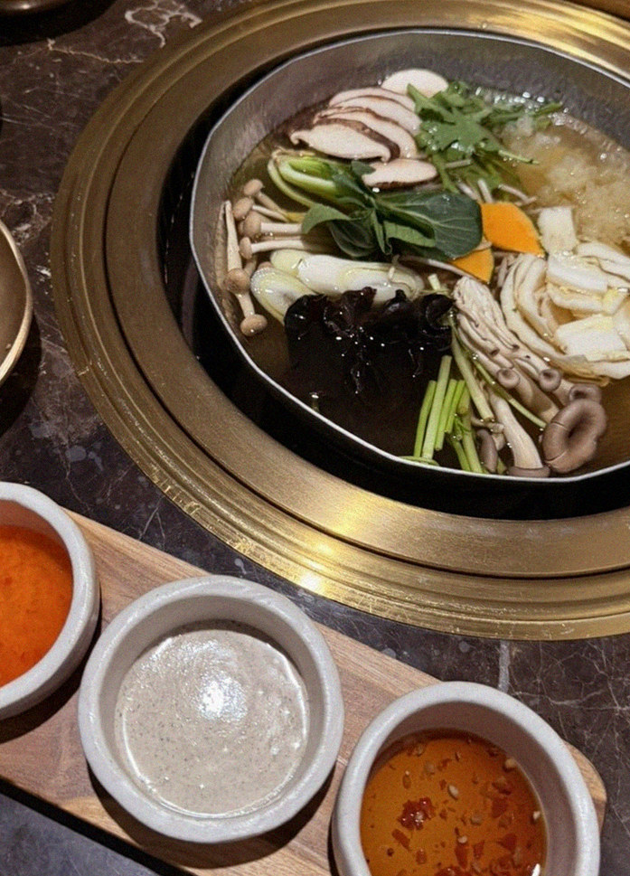 DAEBOJUNG City Hall · a warm soup to finish the course